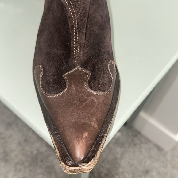 Vintage Guiseppe Zanotti Turquoise & Silver
Brown Suede Cowboy Boots size 8 - Picture 9 of 11
